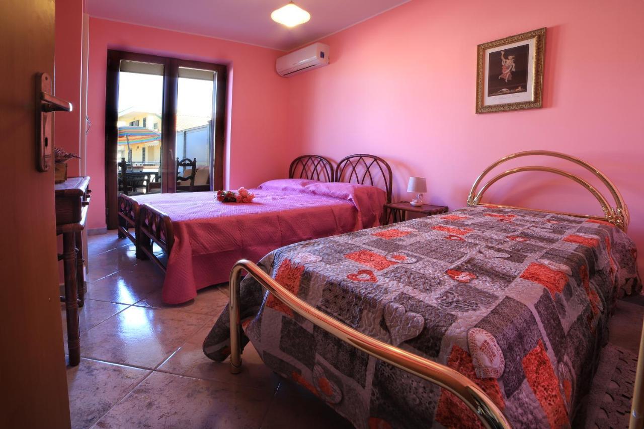 Capo dʼOrlando B&B Princess Room المظهر الخارجي الصورة